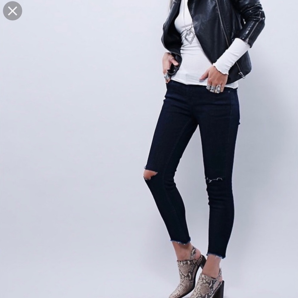 Free People destroyed ankle skinny black